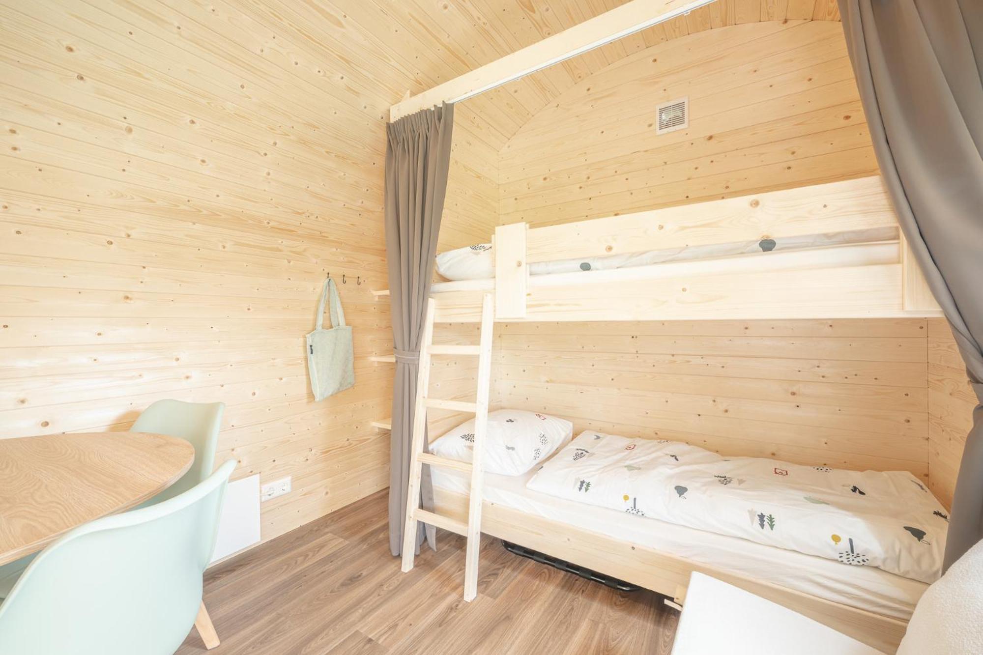 Lodges De Driesprong ดอมเบิร์ก ภายนอก รูปภาพ